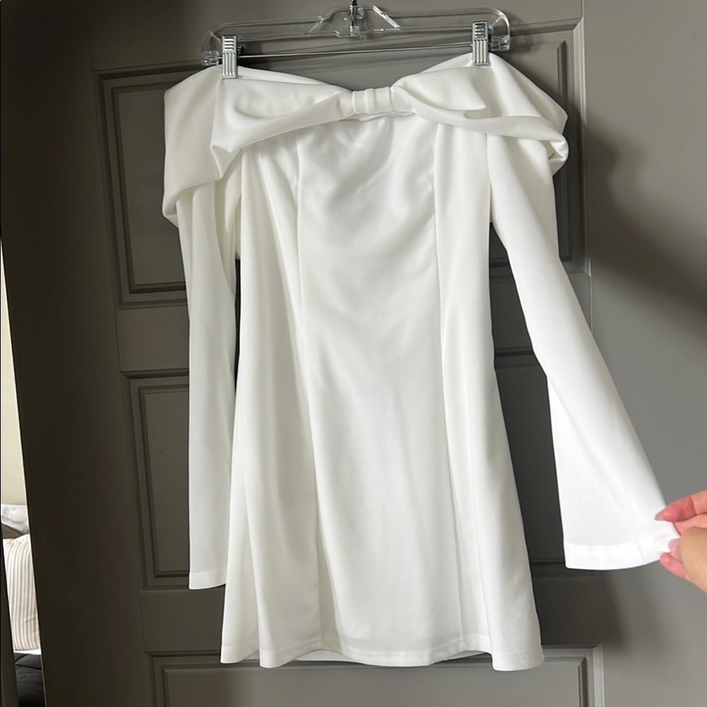 SHEIN White Off-Shoulder Bell Sleeve Sundress
